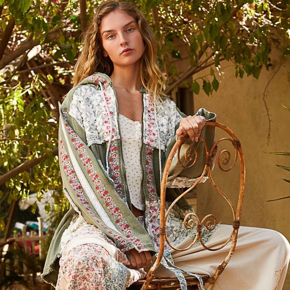 #325 New! Pol Gorgeous Lace Embro Hooded Jacket Coat - Picture 3 of 3